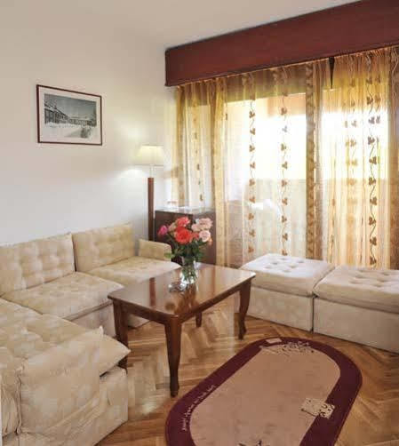 Hotel Grand Cetinje Exterior photo